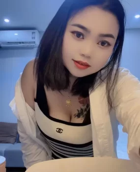 广州番禺南村美女