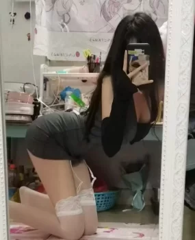 上海酒店上门疯狂小表妹