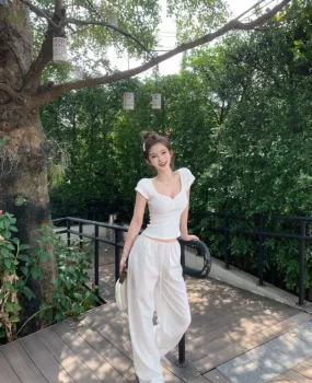 诱人黑丝一线天鲍