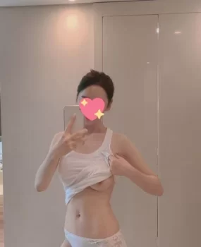 04极品白虎少萝三点粉嫩