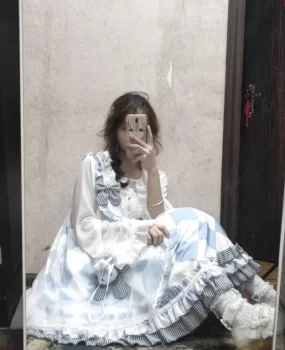 朋友给介绍的一个兼职小萝莉，特别满意的一次体验