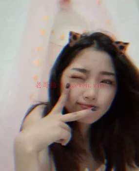 清纯邻家妹妹~~~同和兔子