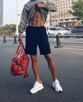 天津大学生男模