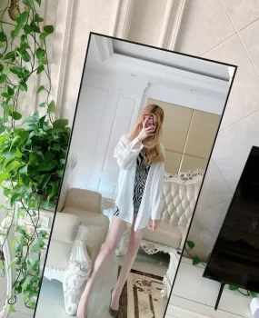 体验刚下海小高端长腿美女兼职