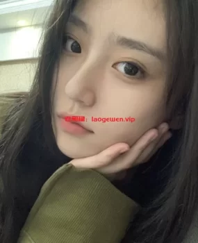 西湖清纯小妹抓住我的腰说让我不要出去