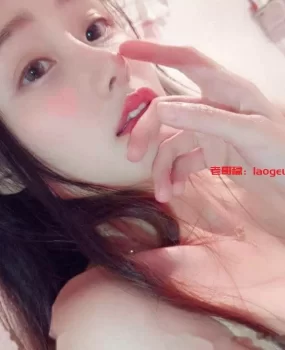 三亚清纯风骚小妹BB水多