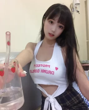 深圳00后小太妹可内射