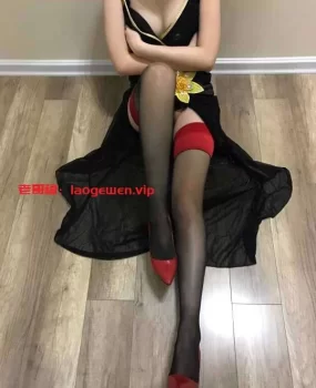 刮毛后的熟女，青春的尾巴，喜欢熟女