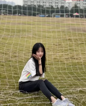 银川大一新生小晨首开兼职，三点粉嫩